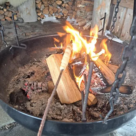 Stort Hus Med Havutsikt Og Kort Vei Til Sjo Og Fjell Holiday home