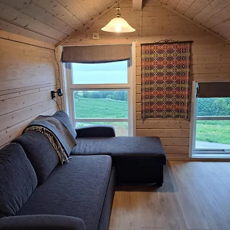 Stort Hus Med Havutsikt Ved Fjord Og Fjell Med Bat Prázdninový dům Lensvik